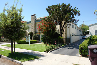 621 W California Ave in Glendale, CA - Building Photo - Building Photo