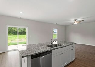 1004 Peaceful Fawn Dr in Elgin, SC - Building Photo - Building Photo