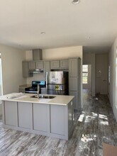 2291 Guerneville Rd in Santa Rosa, CA - Building Photo - Building Photo