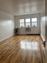 25-59-59 46th St in Queens, NY - Building Photo - Building Photo