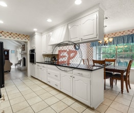 712 Willow Creek Dr in Woodway, TX - Building Photo - Building Photo