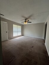 491 Elm St in Hinesville, GA - Building Photo - Building Photo