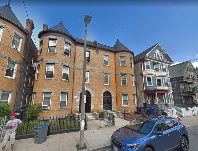 96 Calumet St, Unit 2 in Boston, MA - Building Photo - Building Photo