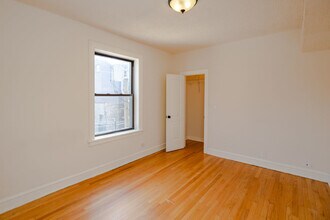 3511 N Racine Ave in Chicago, IL - Building Photo - Building Photo
