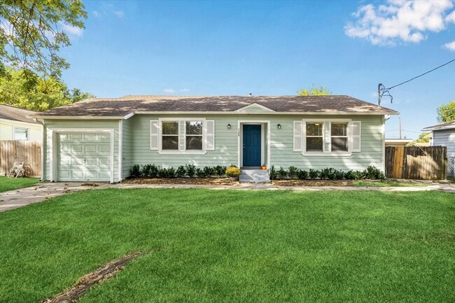 property at 129 E 6th St