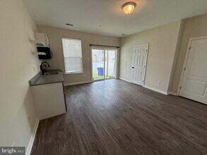 9887 Deer Run in Laurel, MD - Building Photo - Building Photo