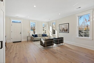 1300 Eye St NE in Washington, DC - Building Photo - Interior Photo