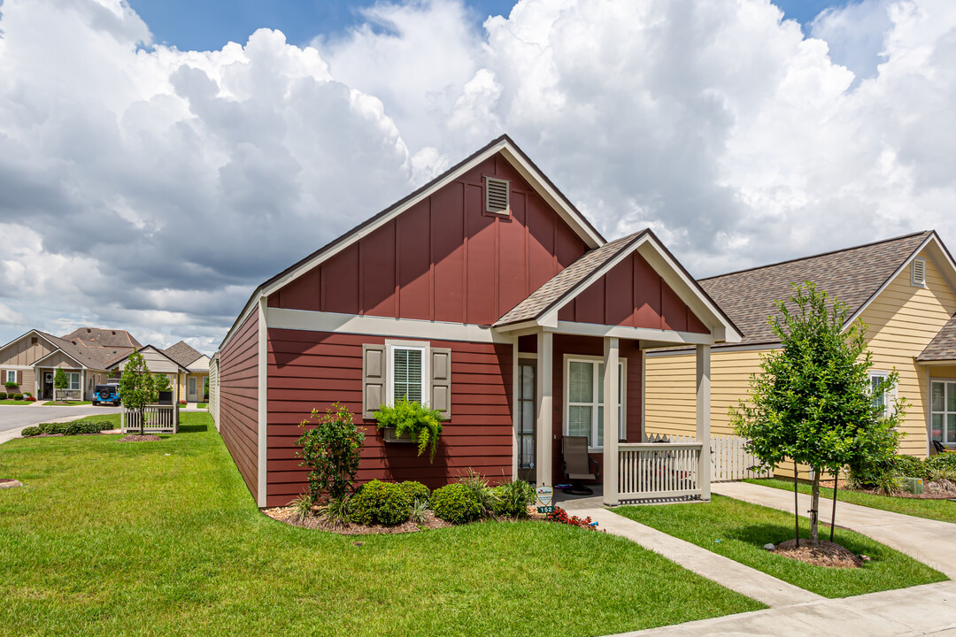 The Cottage at East Broussard in Lafayette, LA - Foto de edificio