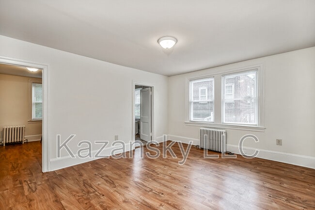 property at 4515 N Marvine St