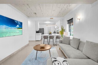 470 NE 113th St in Miami, FL - Building Photo - Building Photo