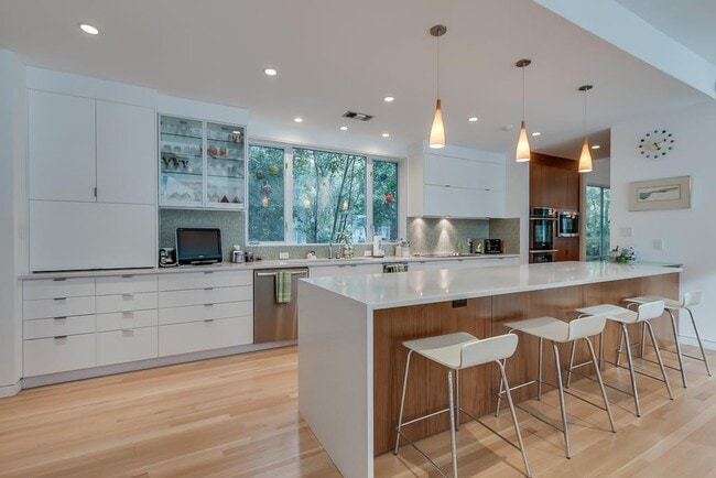 property at 118 Angel Leaf Rd