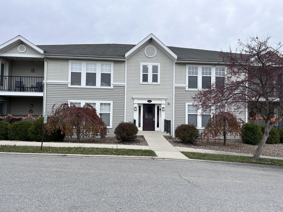 501-905 Mattern Orchard Dr in Hollidaysburg, PA - Foto de edificio