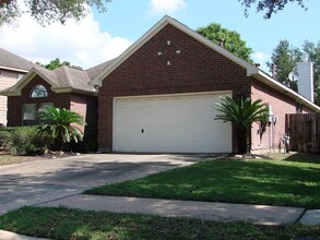 16526 Oat Mill Dr in Houston, TX - Building Photo - Building Photo