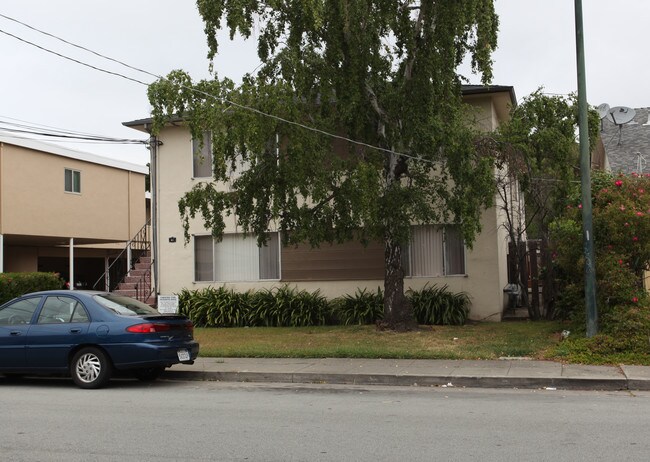 41 W 40th Ave in San Mateo, CA - Foto de edificio - Building Photo