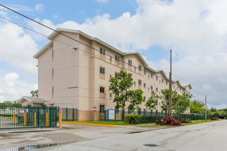 St. Monica Apartments in Opa Locka, FL - Foto de edificio - Building Photo