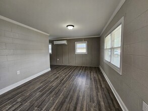 2907 Dallas Cherryville Hwy in Dallas, NC - Building Photo - Building Photo