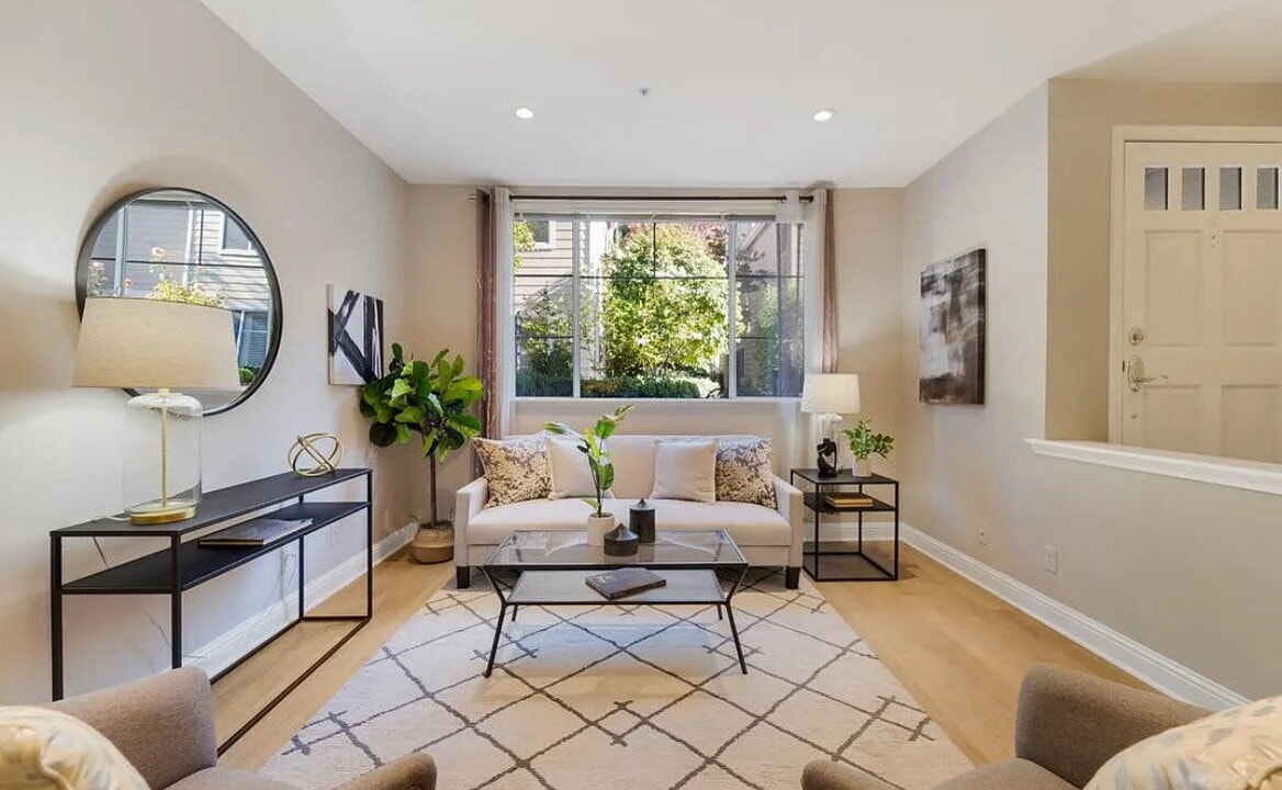 3421 El Camino Real in Atherton, CA - Building Photo