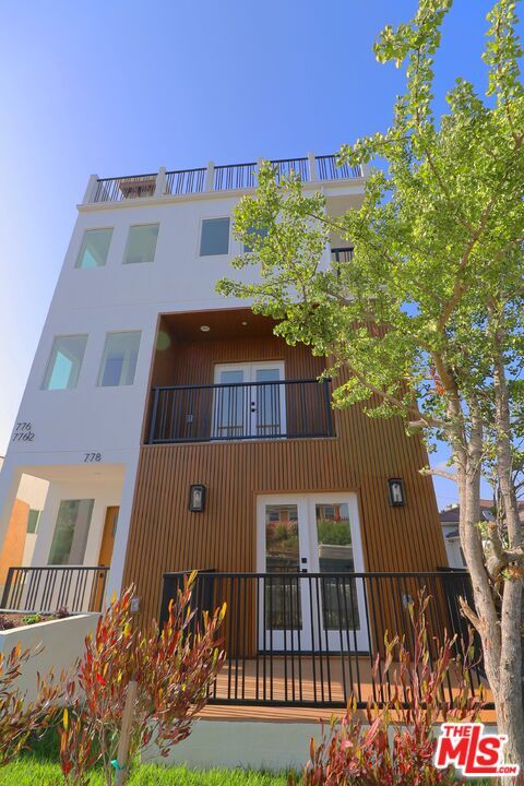 property at 778 W 25th St