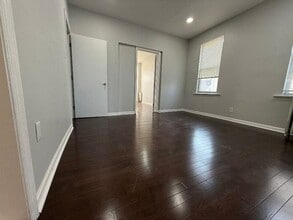 125 W 3rd St in Bayonne, NJ - Building Photo - Building Photo