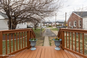 1230 Fischer Ave in Louisville, KY - Building Photo - Building Photo