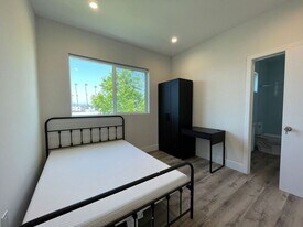 3759 Dalton Ave in Los Angeles, CA - Building Photo