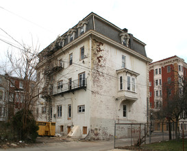 339 Bloom St in Baltimore, MD - Foto de edificio - Building Photo