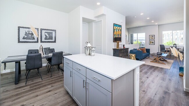 Summit Ridge Townhomes in Reno, NV - Building Photo - Building Photo