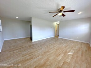 2909 Zephyr Ln in Melbourne, FL - Foto de edificio - Building Photo