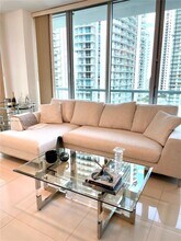 79 SW 12th St in Miami, FL - Building Photo - Building Photo