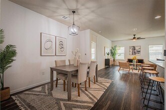 15108 Diamondleaf Cove in Austin, TX - Foto de edificio - Building Photo