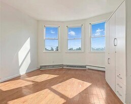 54 Gates Ave in Jersey City, NJ - Building Photo