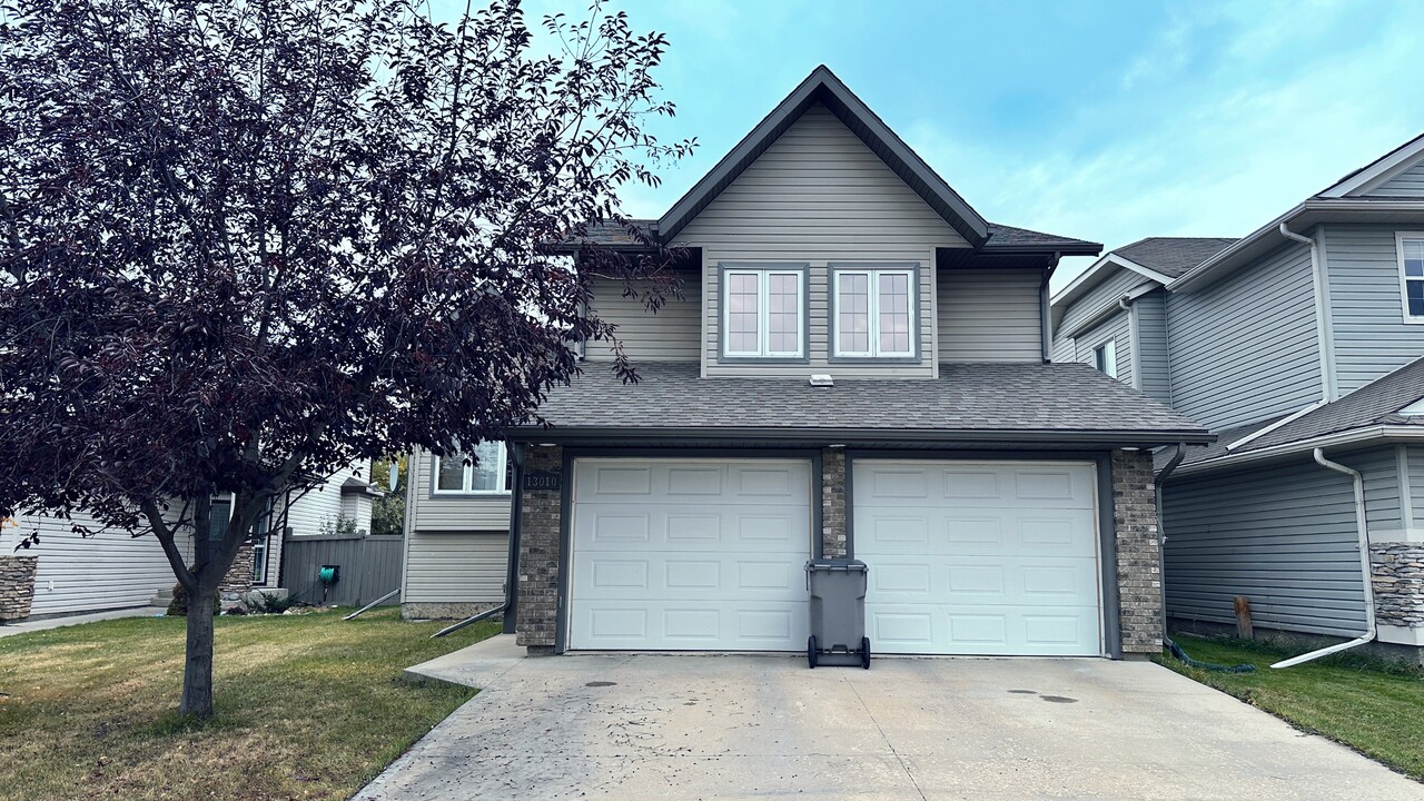 13010-1389A 89a St in Grande Prairie, AB - Building Photo