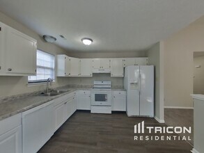 5755 Rosemont Dr in Indianapolis, IN - Building Photo - Building Photo