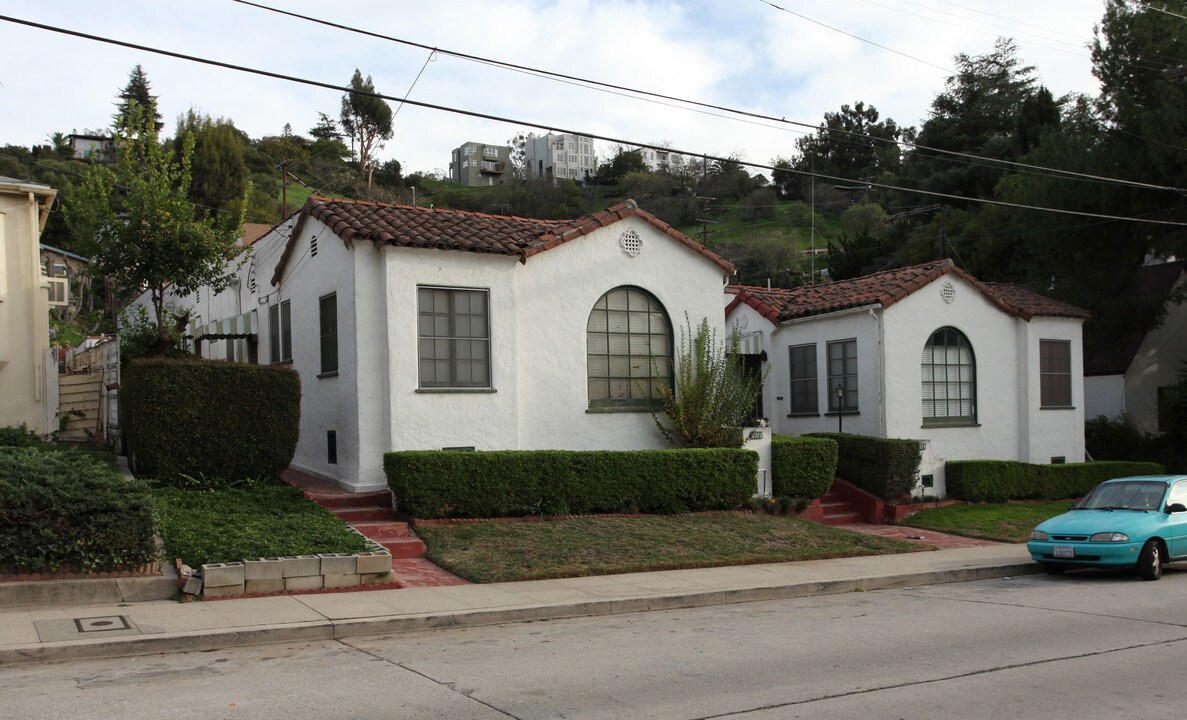 2114 Valentine St in Los Angeles, CA - Building Photo