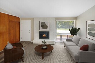 613 Fieldcrest Dr in St. Louis, MO - Building Photo - Building Photo