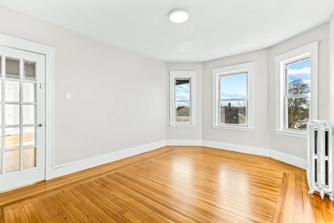 427 Medford St in Somerville, MA - Foto de edificio - Building Photo