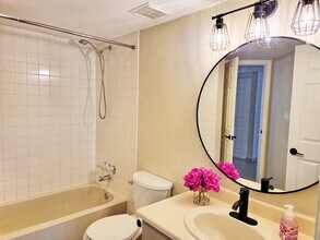 10080 E Mountainview Lake Dr in Scottsdale, AZ - Foto de edificio - Building Photo