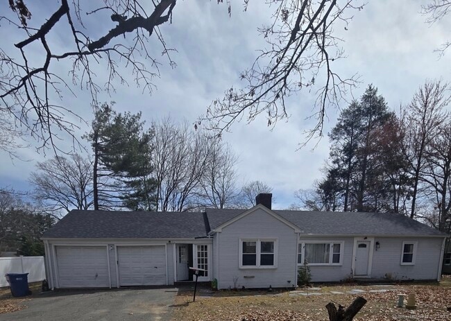 property at 3 Robin Rd