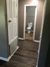 1843 W Jackson St-Unit -B in Tupelo, MS - Building Photo - Building Photo