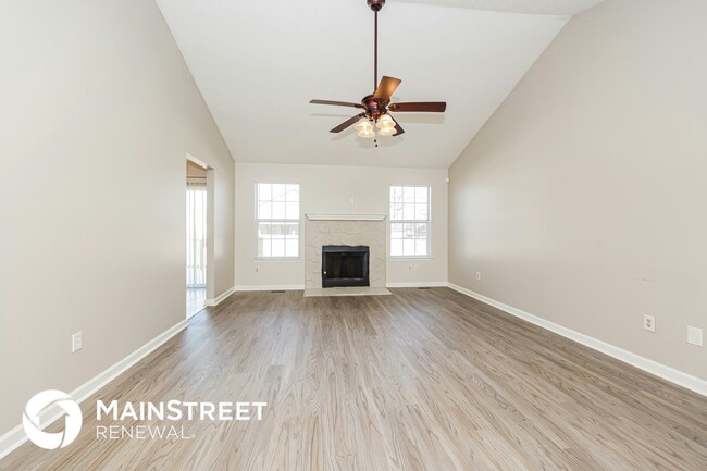 620 Cedar Bend Ln in La Vergne, TN - Foto de edificio - Building Photo