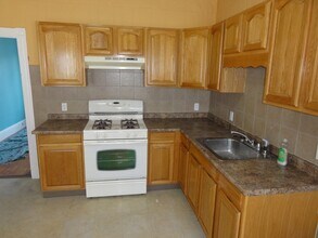 130 Vernal St in Everett, MA - Building Photo - Building Photo