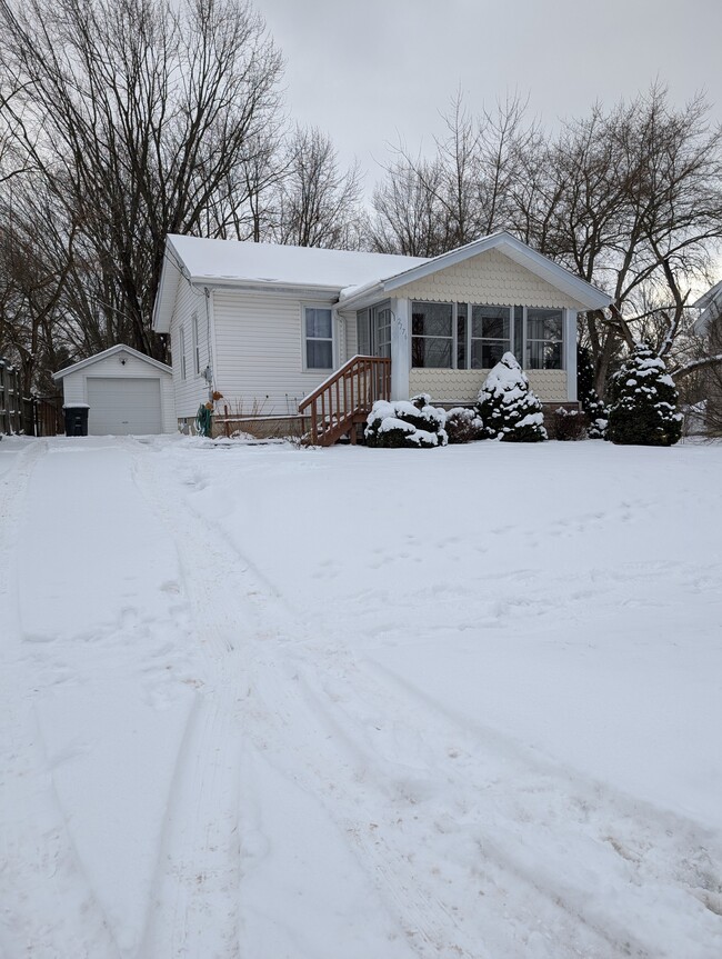 2176 Cooledge Ave in Akron, OH - Building Photo - Building Photo