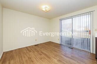 7511 Mt Ranier in Huber Heights, OH - Building Photo - Building Photo