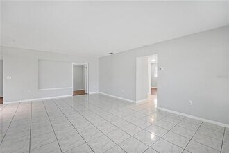 1618 Hardwood Dr in Clearwater, FL - Foto de edificio - Building Photo