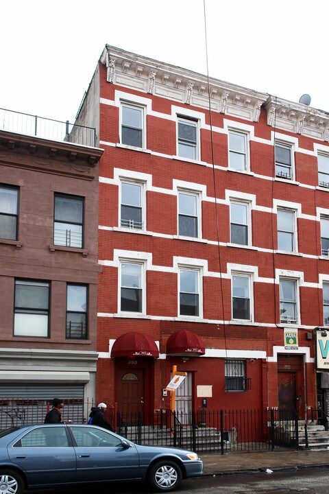 393 Nostrand Ave in Brooklyn, NY - Building Photo