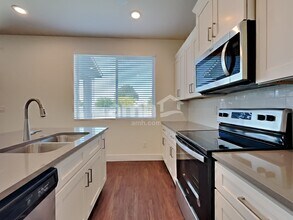 967 N Nichole Ave in Boise, ID - Building Photo - Building Photo