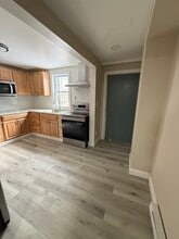 424 W Oak St in Shenandoah, PA - Building Photo - Building Photo