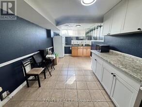 59 Colin Crescent in Hamilton, ON - Building Photo - Building Photo