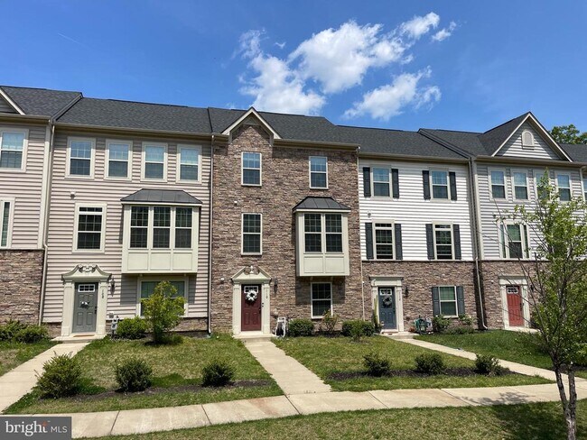 property at 110 Sweetgum Ct