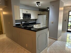 14905 Wedgefield Dr in Delray Beach, FL - Building Photo